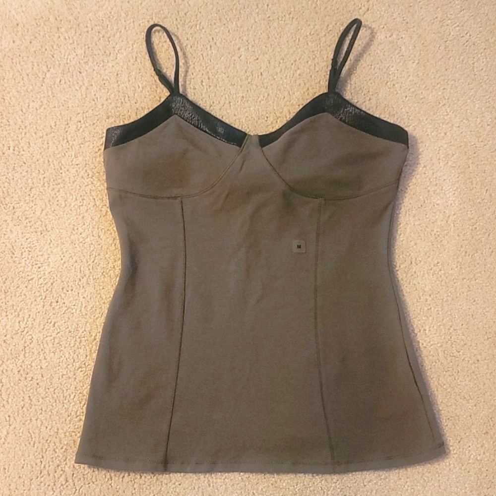☆ Express ☆ NWT Best Loved Cami Size Medium